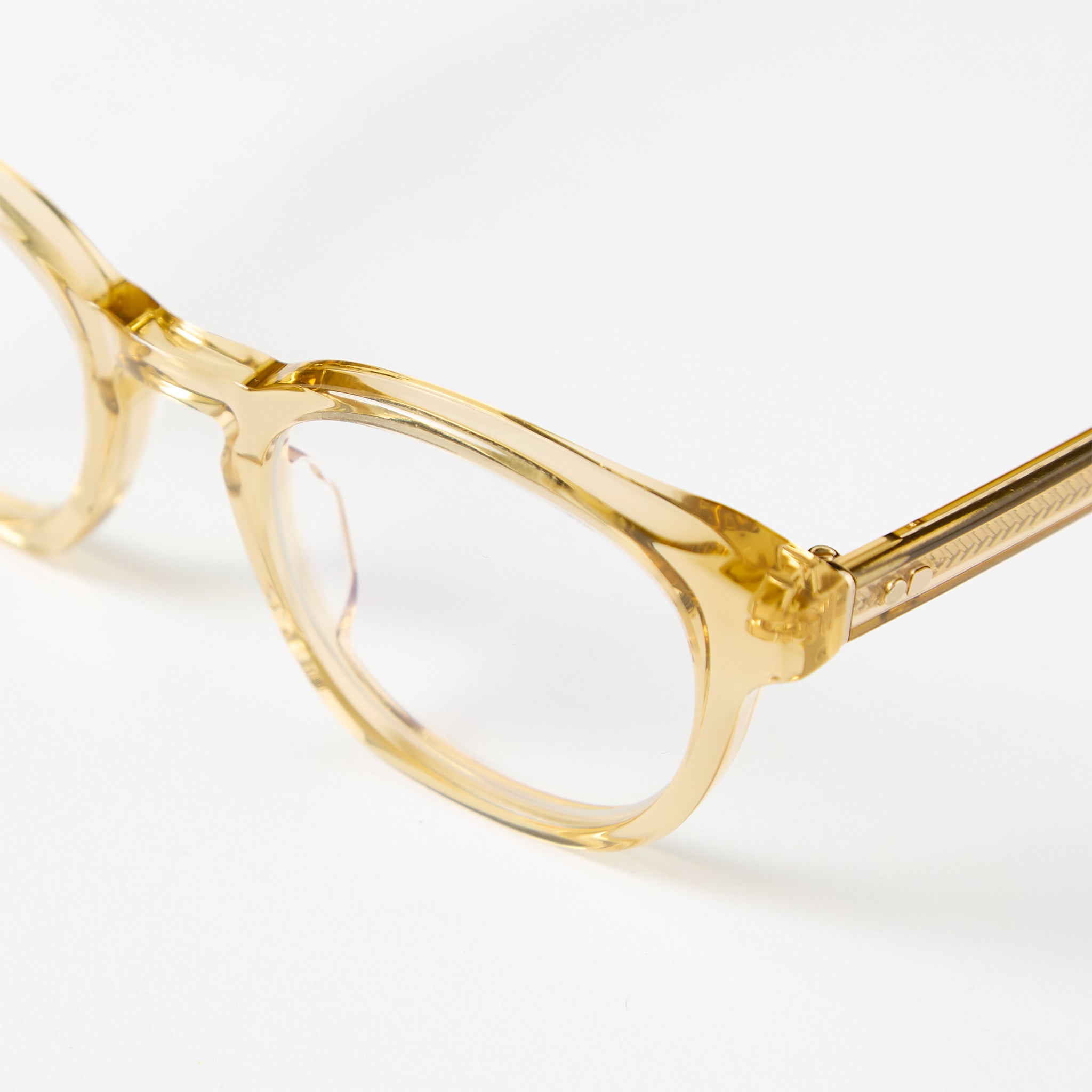 Morris - Treacle - Specs