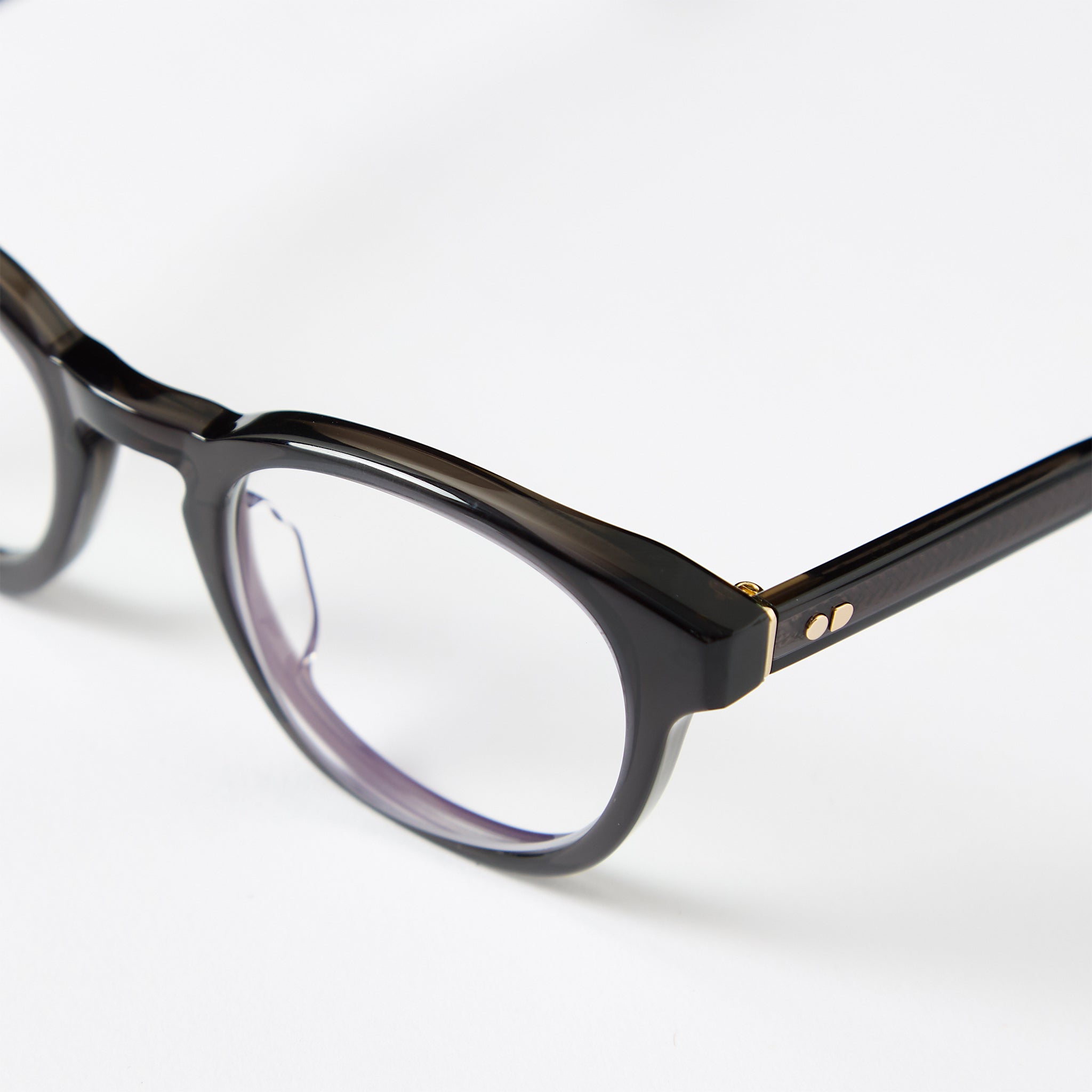 Morris - Smoke - Specs