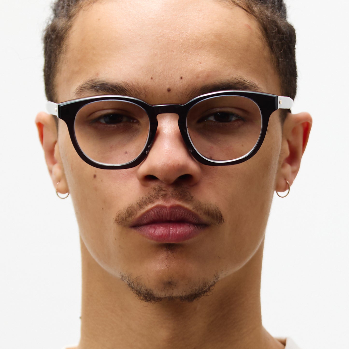 Morris - Smoke - Specs
